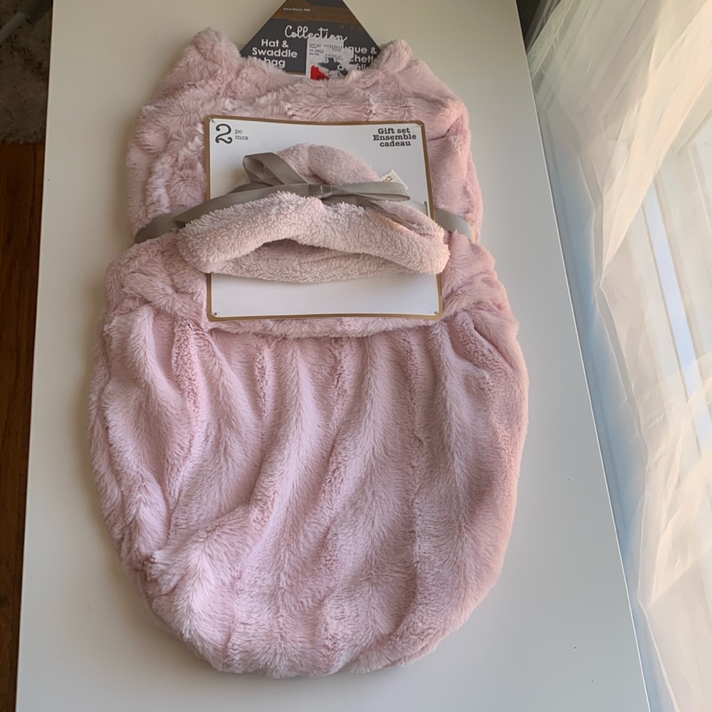 swaddle and hat set